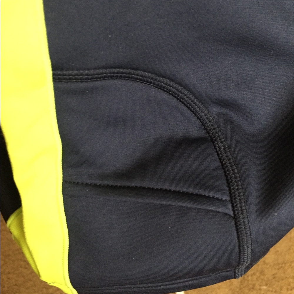 Small Mizuno Running - Picture 4 of 5